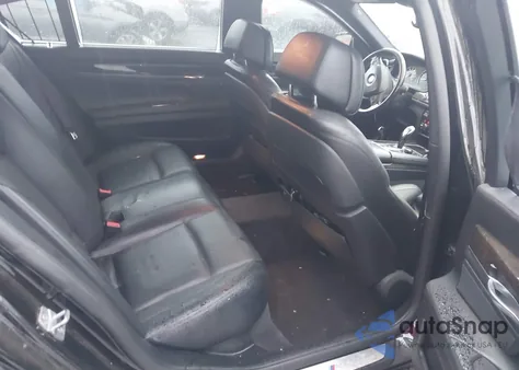 2013 BMW 750Li from USA, damaged, VIN WBAYE8C53DD133504